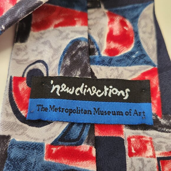 New Directions Met Museum Abstract Silk Tie – Made in Canada - Picture 5 of 5